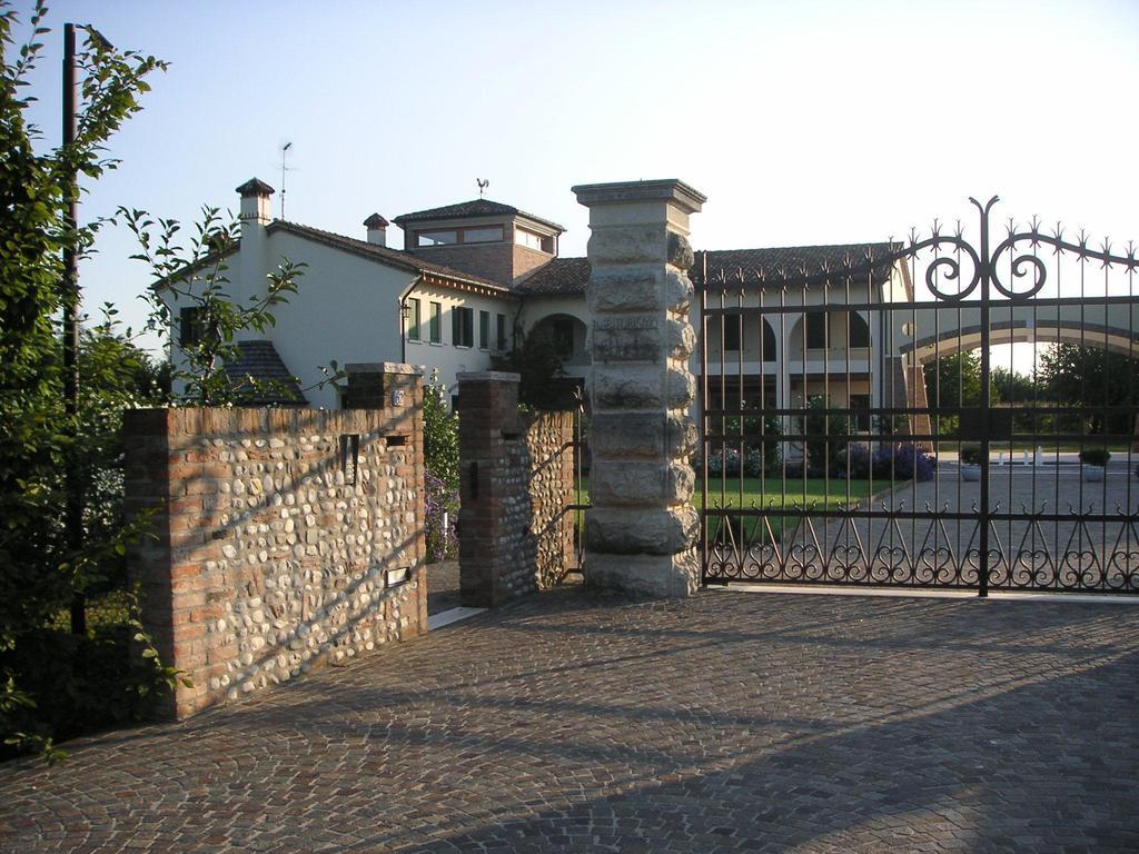 Agriturismo Due Torri Montebelluna Exteriér fotografie